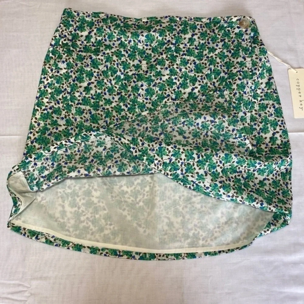 𝅺copper key floral skirt size-L‎ juniors